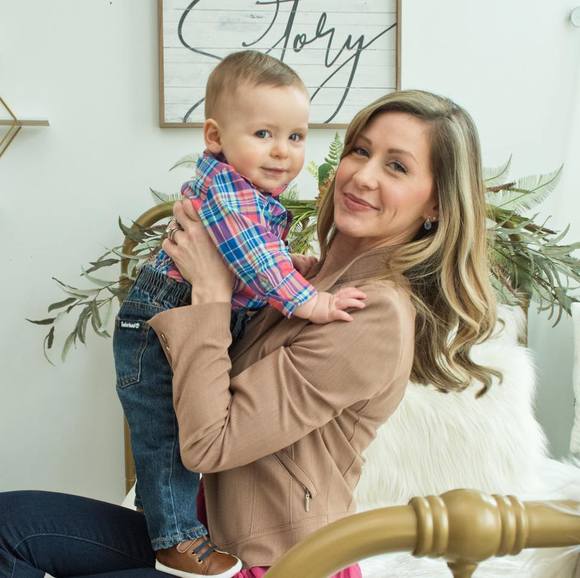 Meet your Posher, Kristen - Picture 1 of 1